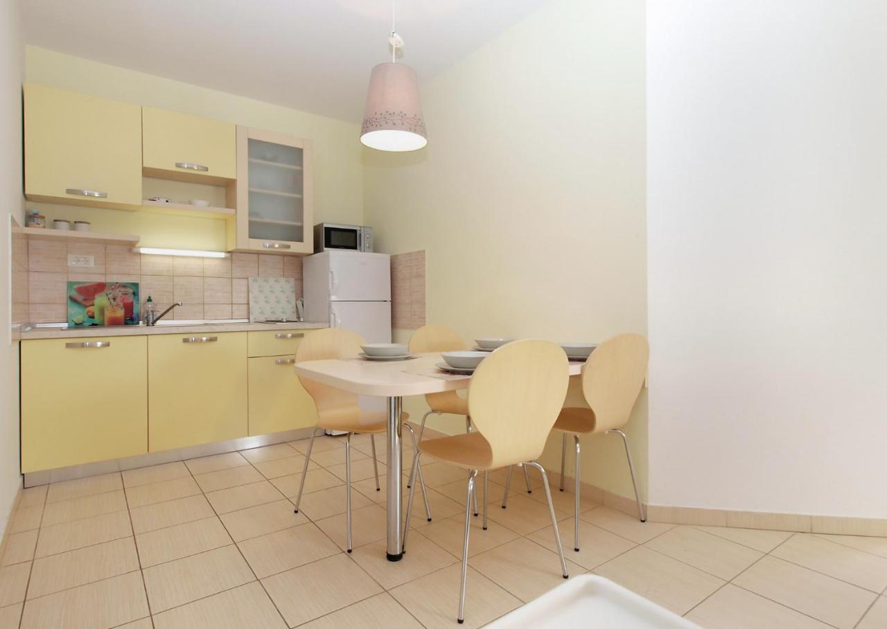 Apartments Mira 1804 Medulin Exterior photo